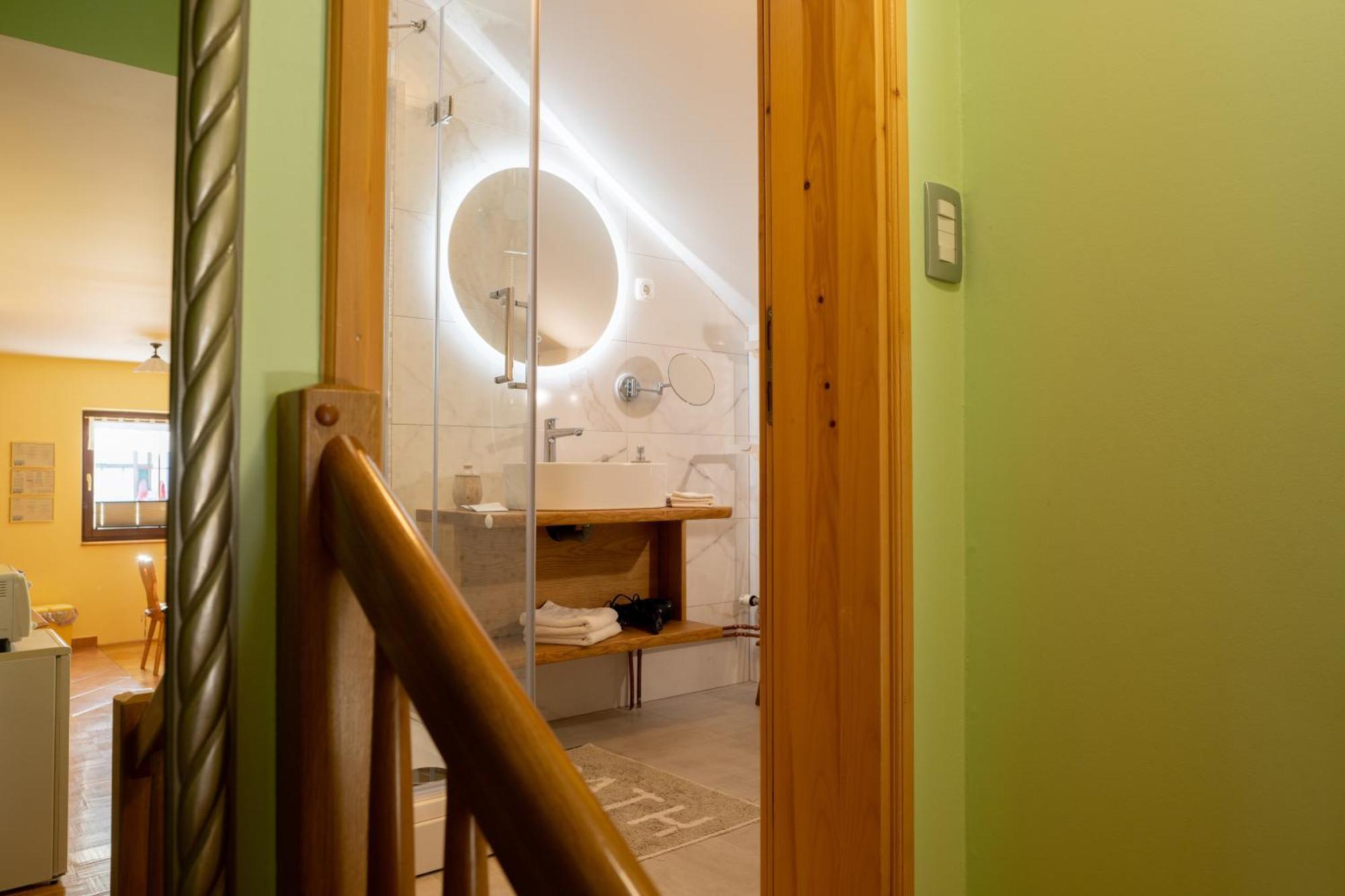 Eco Tourist Farm Ravnjak Slovinský Hradec Exteriér fotografie